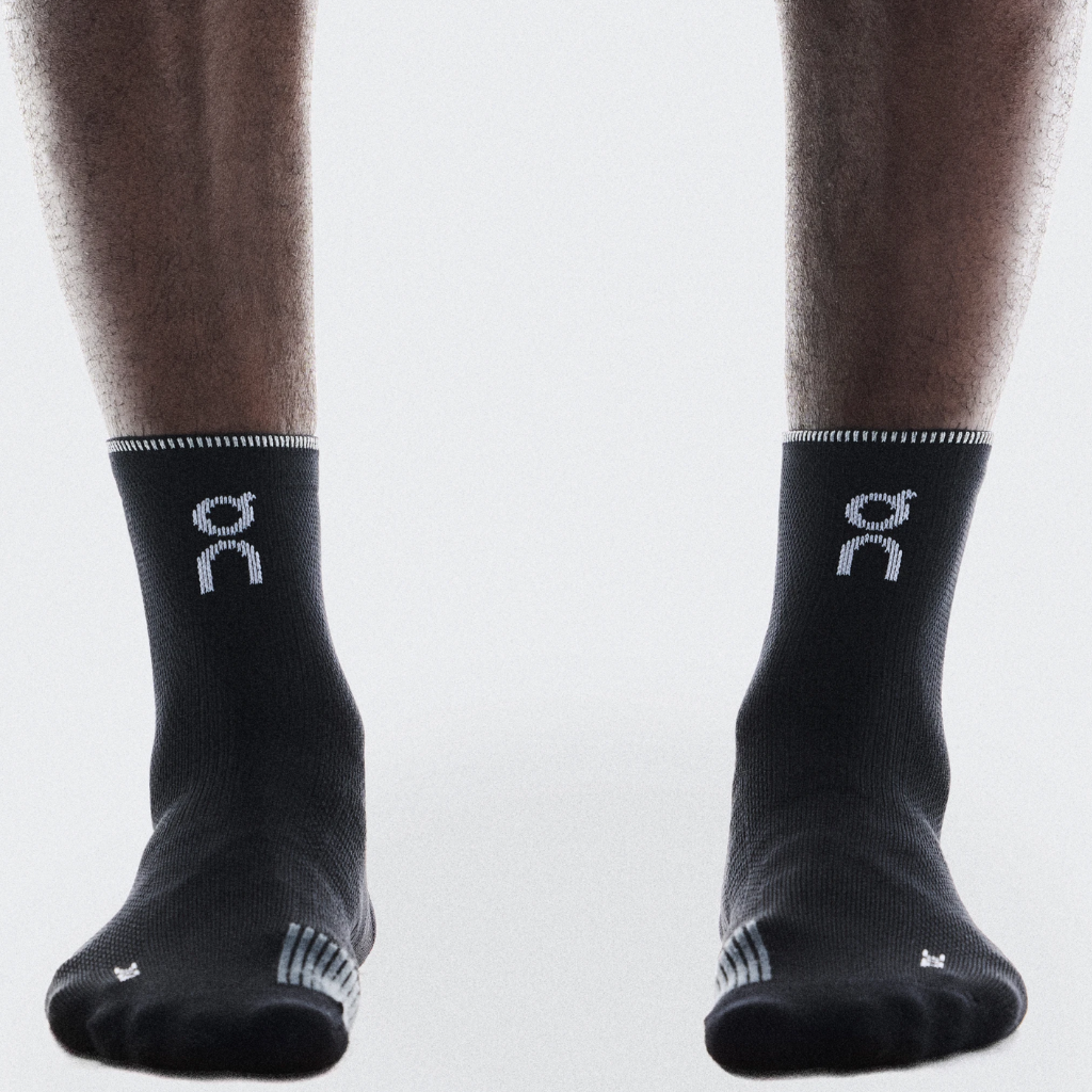 ON Unisex Performance Run Sock Mid
