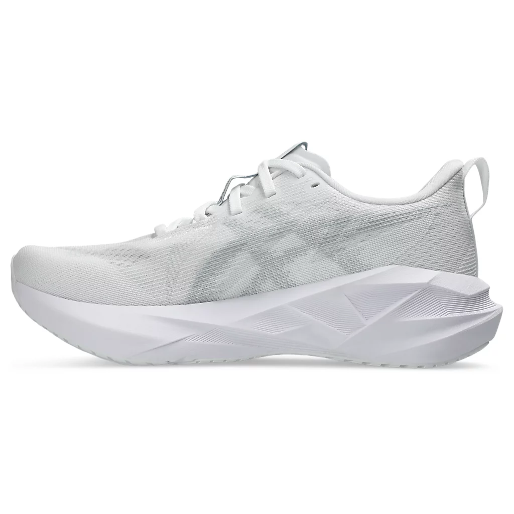 Asics Women Novablast 5